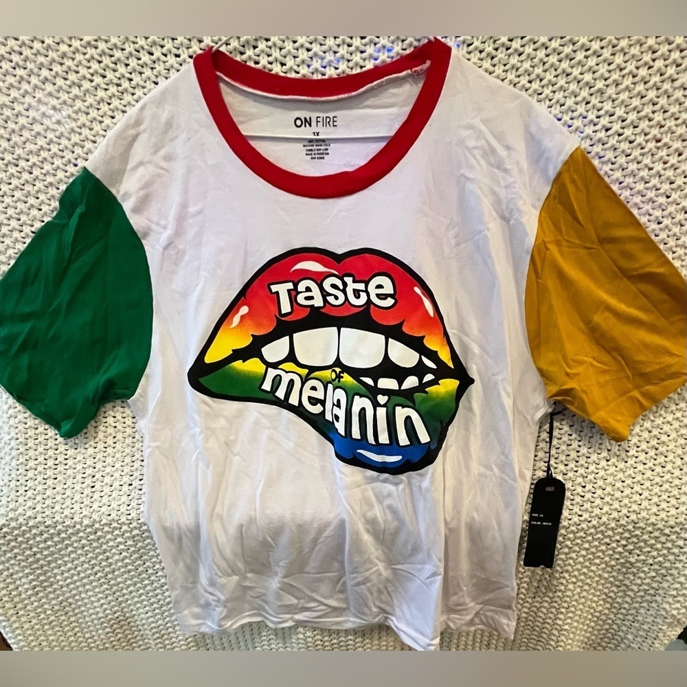 NWT ON FIRE Women’s White ‘Taste of Melanin’ Multicolored-Graphic Tee; Size 3X